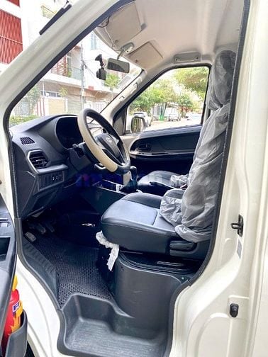 Xe tải van 945kg Tera V6 2S 2024 chạy lướt 650km