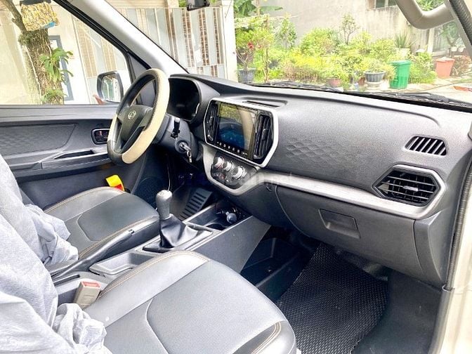Xe tải van 945kg Tera V6 2S 2024 chạy lướt 650km
