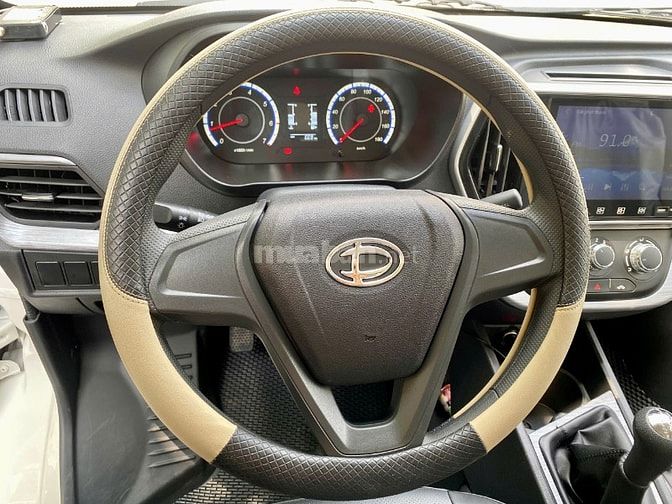 Xe tải van 945kg Tera V6 2S 2024 chạy lướt 650km