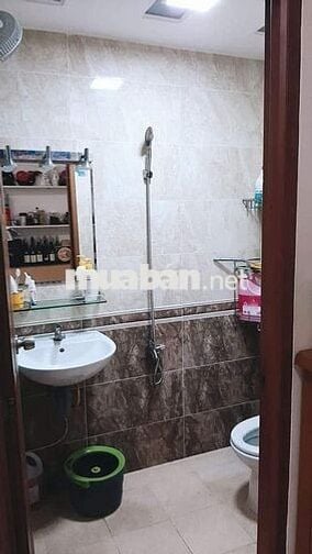 nhà HXH Lê Văn Sỹ. P.2. Tân Bình 3.7x11.5m. 2 tầng; 3PN 3WC; 16tr