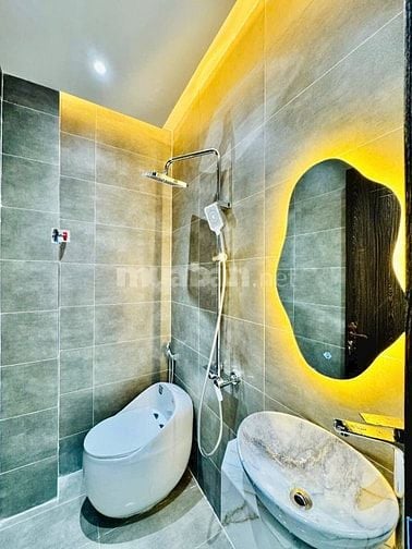 Nhà Đẹp Giá Tốt Hẻm Rộng 656 Quang Trung – Cách Mặt Tiền 100m
