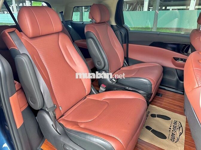 Kia Carnival 2.2D Signature 2022 Xanh