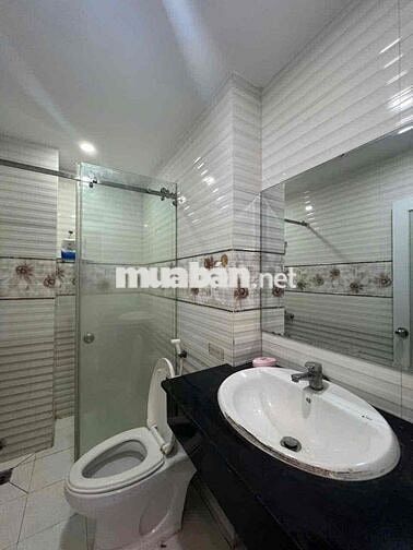 CHO THUÊ NHÀ HẺM XT THÔNG 4PN THỐNG NHẤT GẦN CITYLAND P10 GV