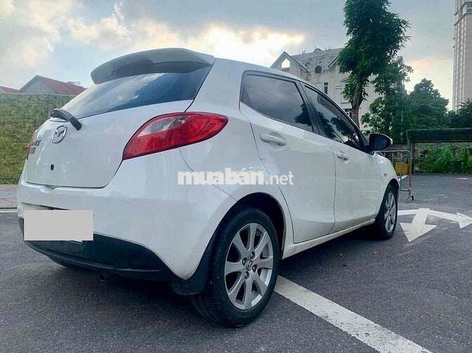 Mazda 2 2013 1.5 AT - 90000 km