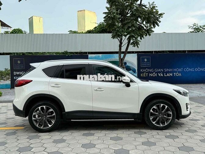 Mazda CX 5 2017 2.5L AWD - 90000 km