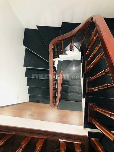 Bán nhà Tứ Liên, Nhà mới ở luôn, lô góc, oto tránh, 34m2, 3.55 tỷ