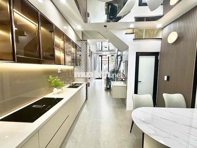 cho thuê nhà 4pn 4wc, gần Ga Tàu Lửa, Trần Cao Vân , Nguyễn Văn Linh