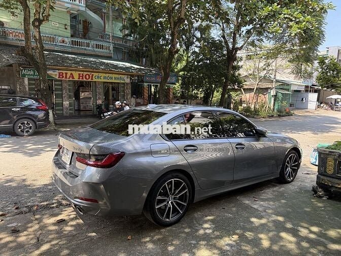 BMW 320i Sport Line Xám 2024 5 chỗ