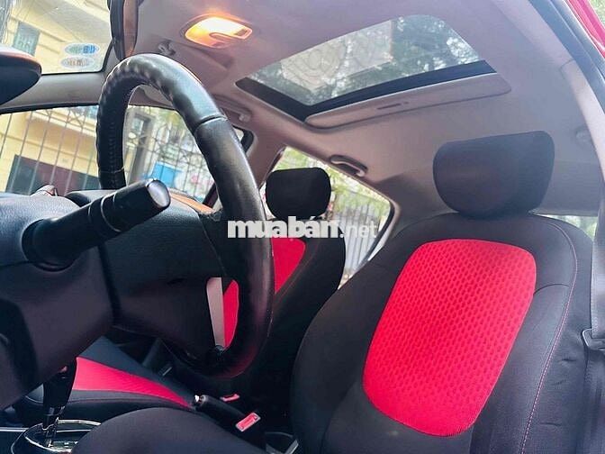 Hyundai i20 2010 1.4 AT - 90000 km