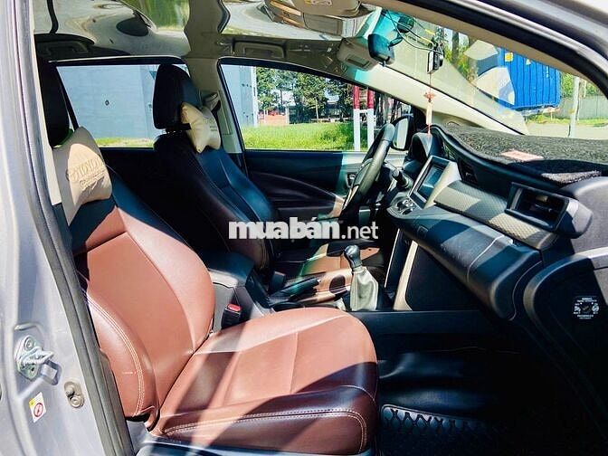 Toyota Innova 2.0E 2019