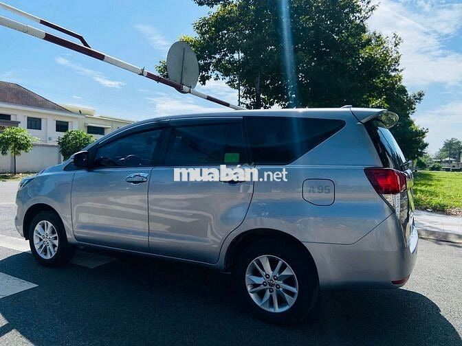 Toyota Innova 2.0E 2019