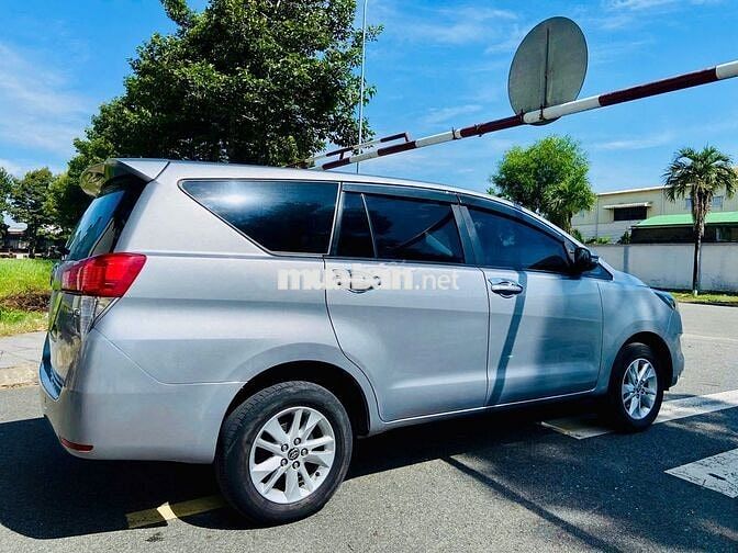 Toyota Innova 2.0E 2019