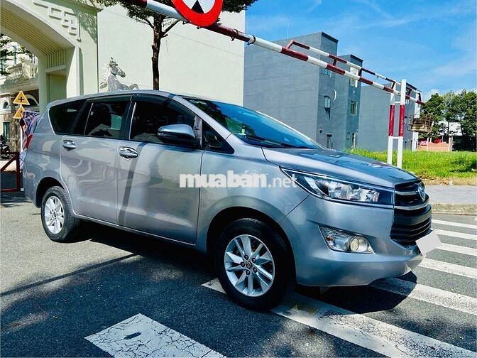 Toyota Innova 2.0E 2019