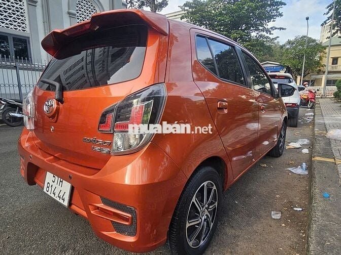 Toyota Wigo T8/2020 số tự động màu cam