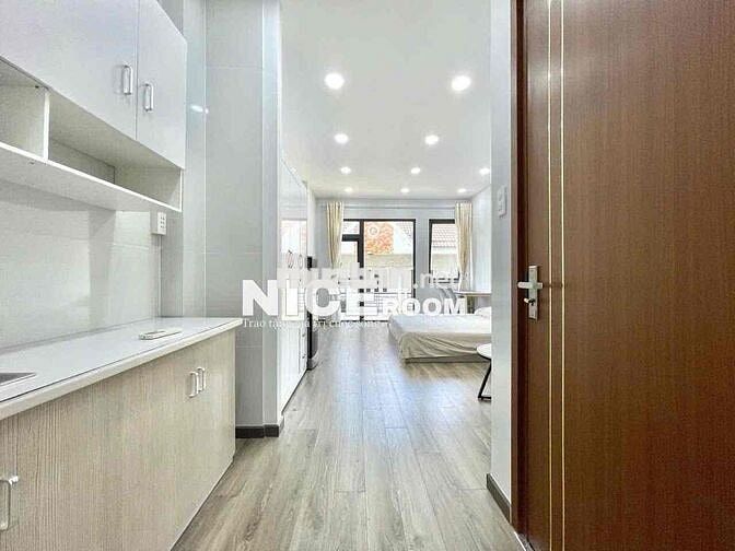 Ban công xinh rộng rãi 30m2 ngay chợ cây Quéo