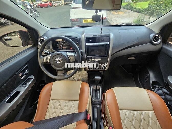 Toyota Wigo T8/2020 số tự động màu cam