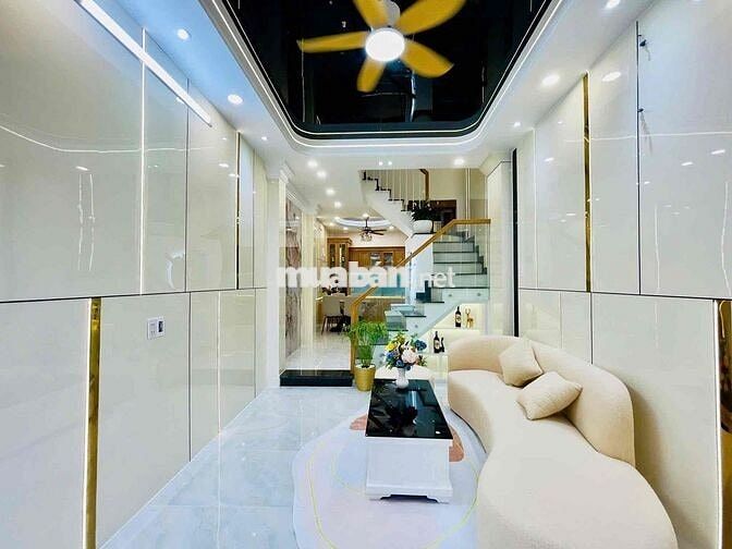 Bán nhà ,42 m2 xây 3 tầng chỉ hơn 5 tỷ,đường Quang Trung quận Gò Vấp