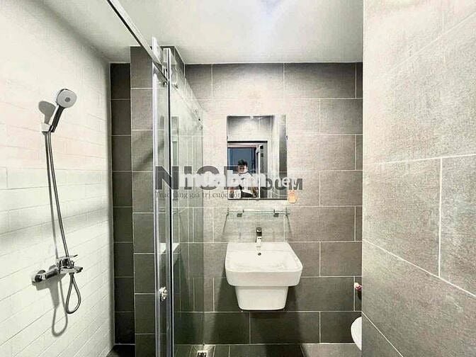 1 Phòng Ngủ Sân Vườn Mới Xây Hiện Đại & Sang Trọng