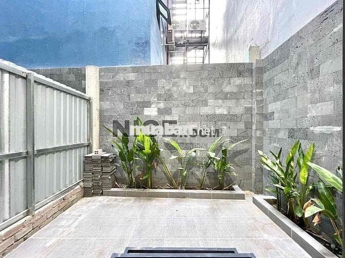 1 Phòng Ngủ Sân Vườn Mới Xây Hiện Đại & Sang Trọng