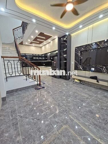 Nhà xây mới tại Tô Hiệu, Hòa Minh, nội thất cao cấp
