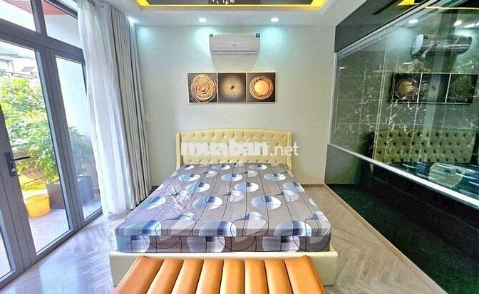 Nhà Bùi Minh Trực, Quận 8 –  Nhà nở hậu, 2 mặt hẻm thông thoáng