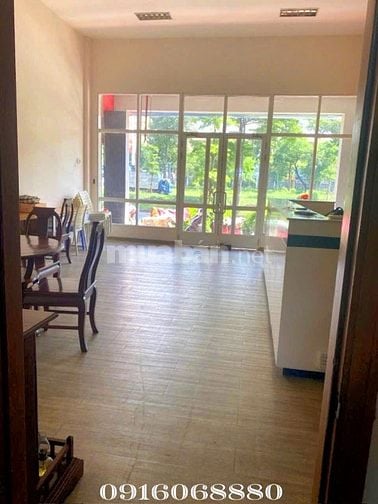 BÁN NHÀ MẶT TIỀN : 435 NGUYỄN VĂN LINH - P. TÂN PHONG - Q. 7 - TPHCM