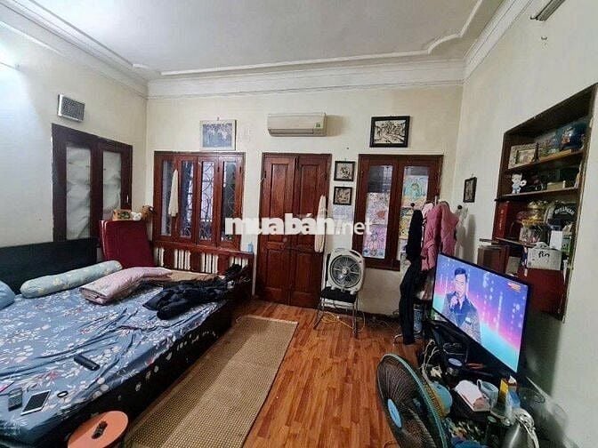 Nhà Nguyễn Trãi, ngõ rộng, lô góc, gần ô tô, 42m2 7.5 tỷ