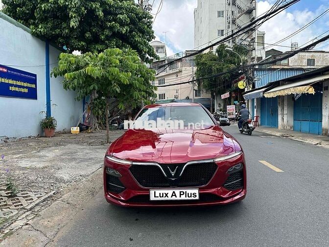 VinFast Lux A2.0 Plus 2022 - 18000 km