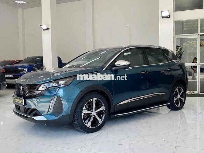 Peugeot 3008 2024 Premium - 9300 km