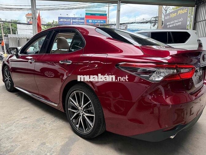 Toyota Camry 2022 2.5 Q - 42000 km