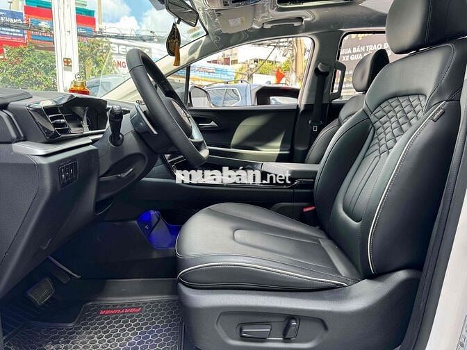 Hyundai Custin 2024 Đặc Biệt 1.5T - 32000 km