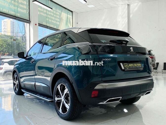 Peugeot 3008 2024 Premium - 9300 km