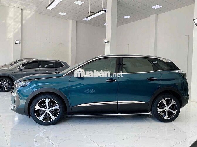 Peugeot 3008 2024 Premium - 9300 km