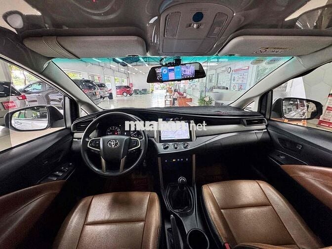 Toyota Innova 2018 2.0E - 87800 km