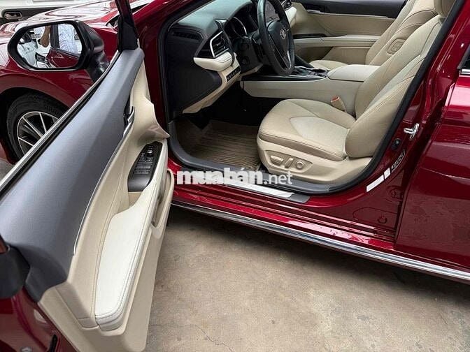Toyota Camry 2022 2.5 Q - 42000 km