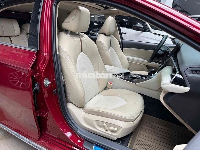 Toyota Camry 2022 2.5 Q - 42000 km