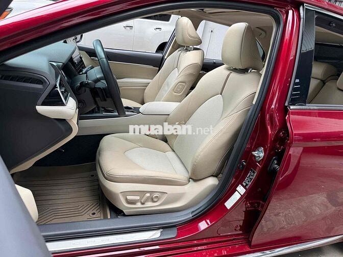 Toyota Camry 2022 2.5 Q - 42000 km