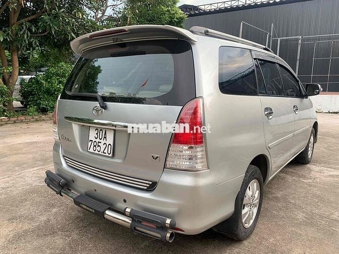 Toyota Innova 2008 V - 15000 km
