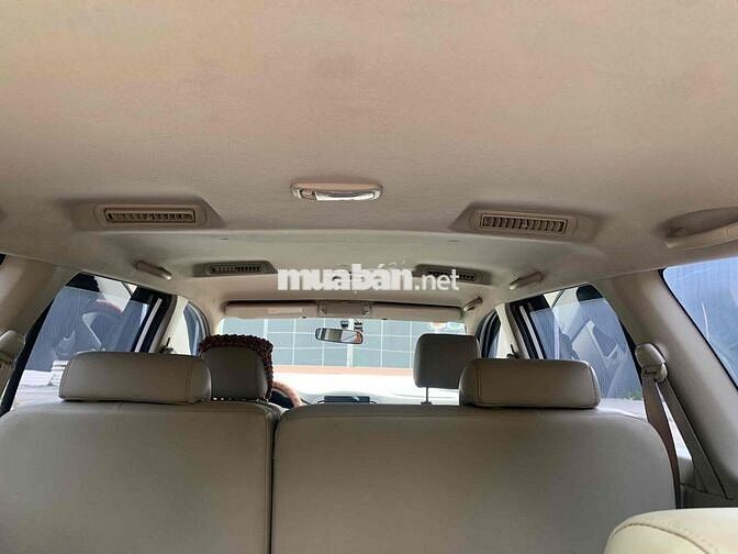 Toyota Innova 2008 V - 15000 km