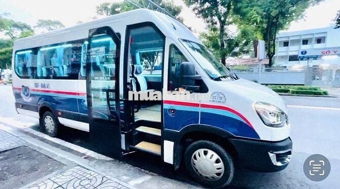 Bán xe 19 chỗ Iveco 2023