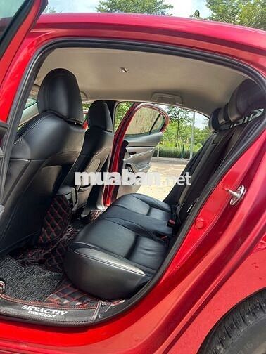 Mazda 3 2020 Sedan 1.5L Luxury Form mới hoàn toàn