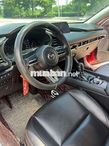 Mazda 3 2020 Sedan 1.5L Luxury Form mới hoàn toàn