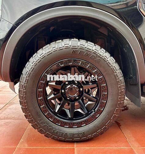 Ranger 2023 XLS 1 Cầu, 16000 km-Đồ chơi 80 triệu