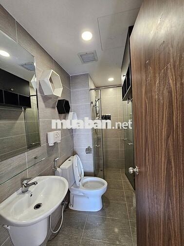 Rỗ hàng cho thuê căn hộ Pegasuite - Vào ở được liền - Full nội thất