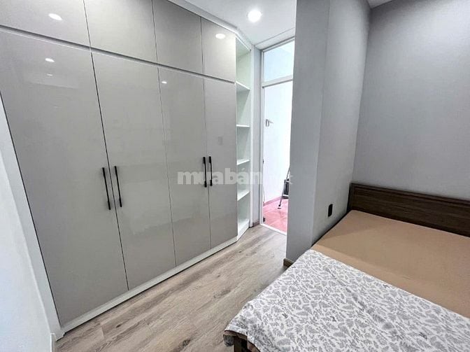 Cân bán gấp căn hộ chung cư sky garden 3, Trung tâm Phú Mỹ Hưng