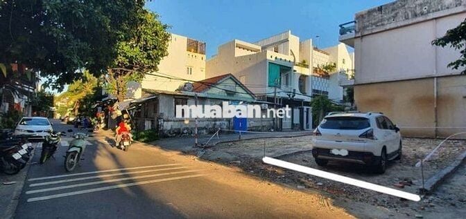 ĐẤT NGON HÀNG HIẾM, gần TRẦN CAO VÂN và Trường THÁI PHIÊN TK: 4m x 13m