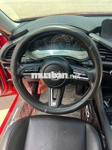 Mazda 3 2020 Sedan 1.5L Luxury Form mới hoàn toàn
