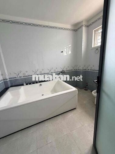 Cho thuê Biệt Thự Hà Huy Giáp Gara ô tô Đường 12m