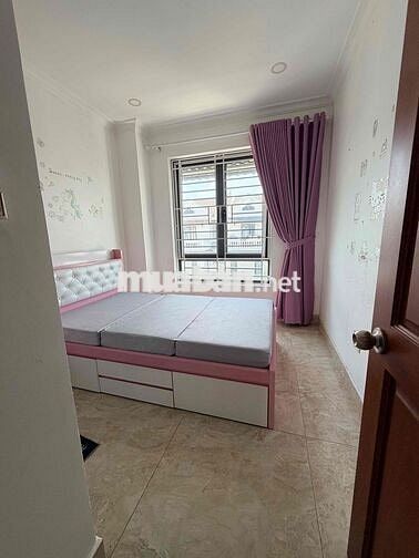 Cho thuê Biệt Thự Hà Huy Giáp Gara ô tô Đường 12m