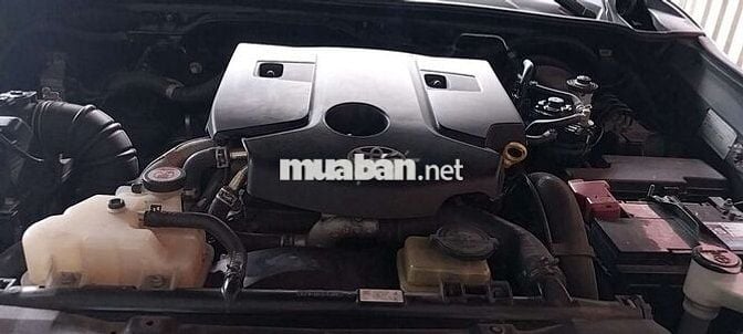 Toyota Fortuner 2019 2.4G 4x2 MT -
